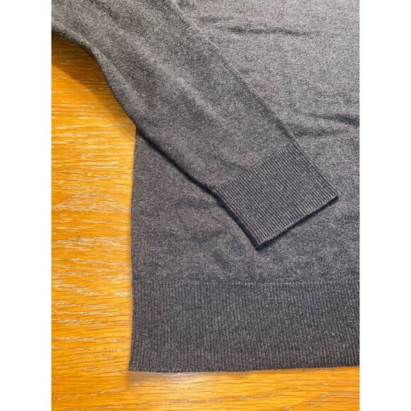 Old Navy Mens Gray V-Neck Sweater Size Medium - Picture 3 of 3